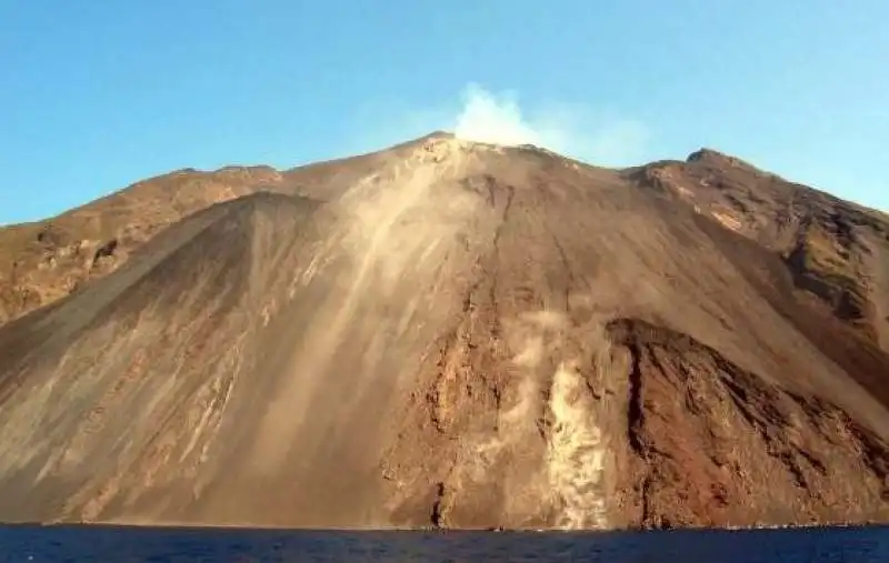 vulcani delle eolie 6