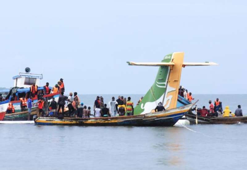 aereo della tanzania precision air precipita nel lago vittoria 3