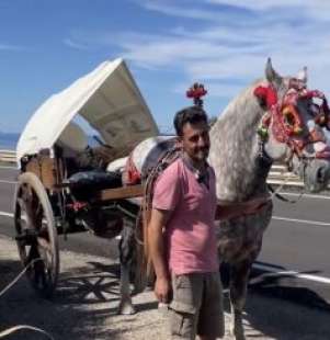 ANTONIO BUTTITTA E IL PELLEGRINAGGIO CON IL CARRETTO DA BAGHERIA AD ASSISI