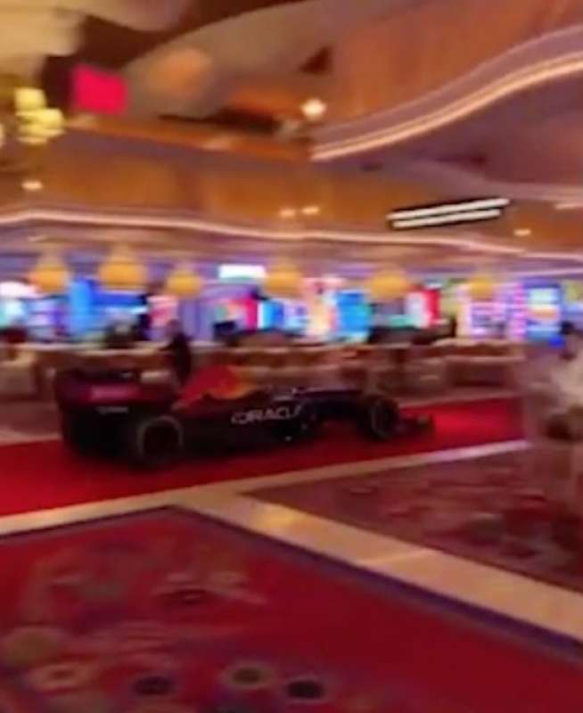 auto di formula uno nel casino di las vegas 1