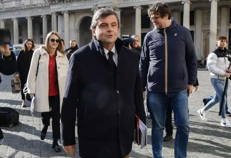 CARLO CALENDA ARRIVA A PALAZZO CHIGI PER L INCONTRO CON GIORGIA MELONI 