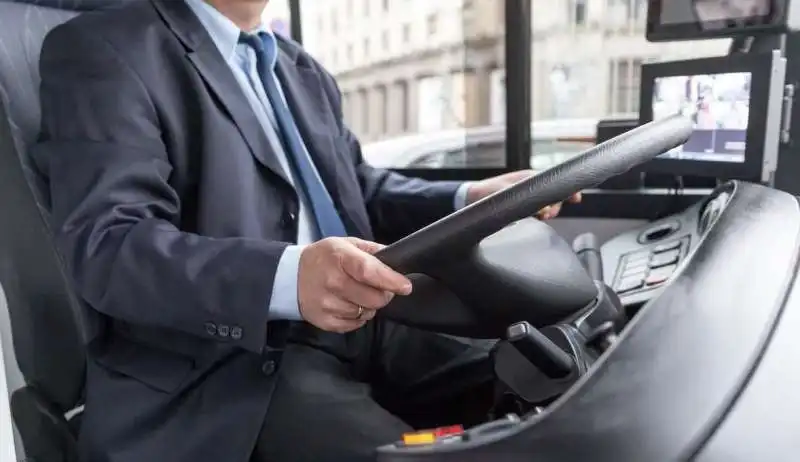 CONDUCENTE AUTOBUS 