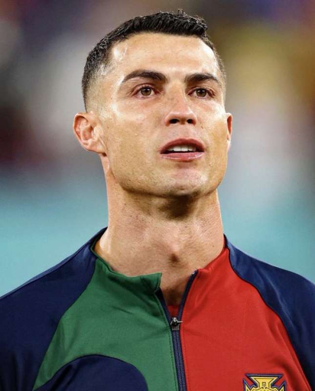 cristiano ronaldo commosso all inno del portogallo