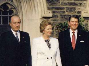 DE MITA THATCHER REAGAN