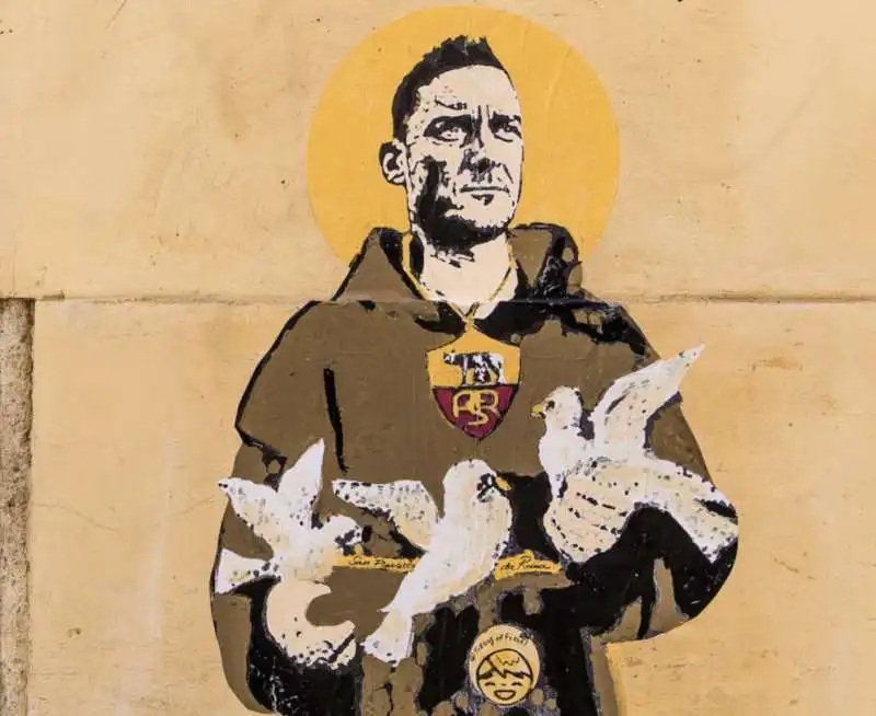 francesco totti    murale by tvboy   2