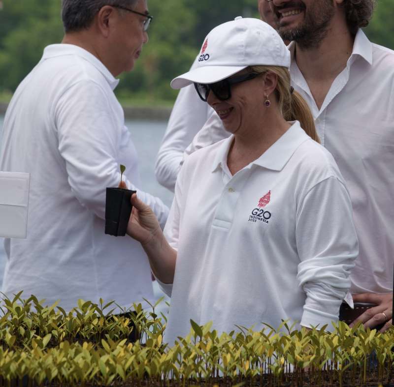 giorgia meloni al g20 di bali 1