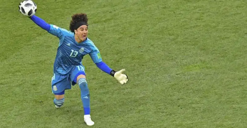 guillermo ochoa 4