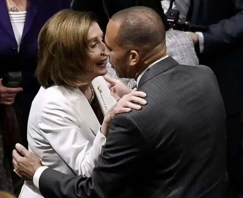 HAKEEM JEFFRIES NANCY PELOSI 