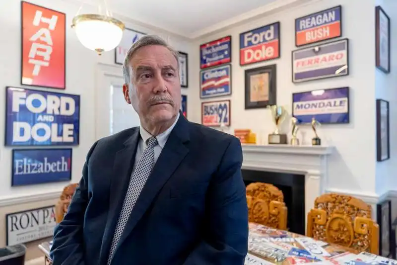 LARRY SABATO   