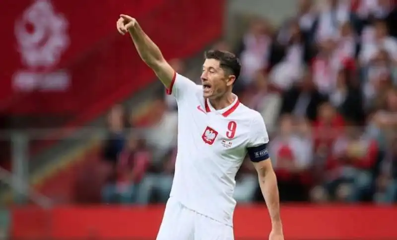 lewandowski in messico polonia