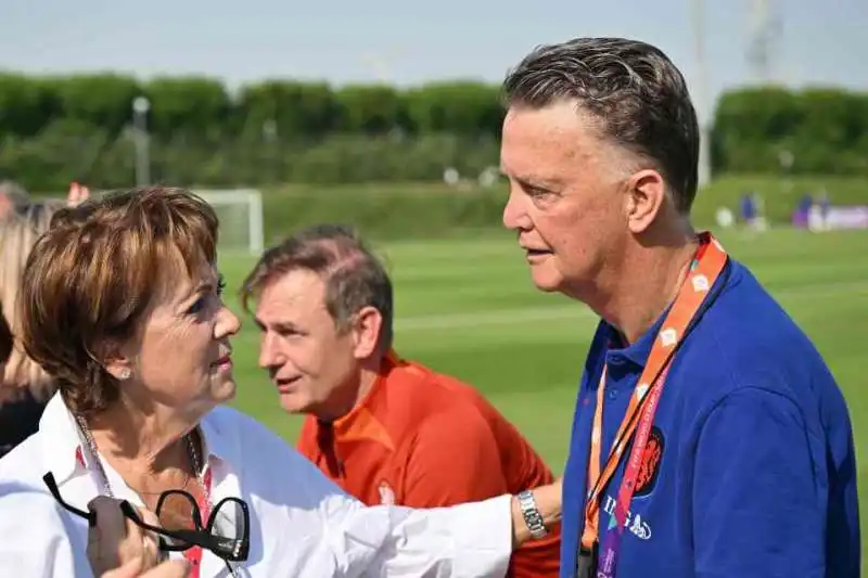 louis van gaal e la moglie 1