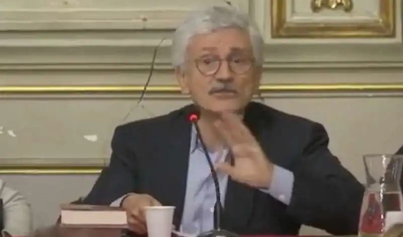 massimo d'alema 4