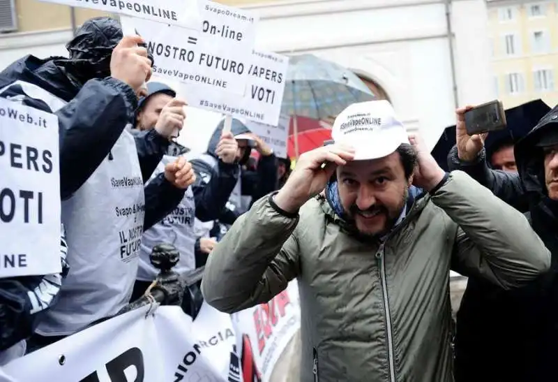 MATTEO SALVINI ALLO SVAPO DAY 