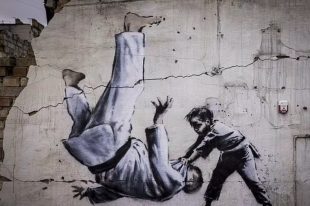 murales di banksy in ucraina 5