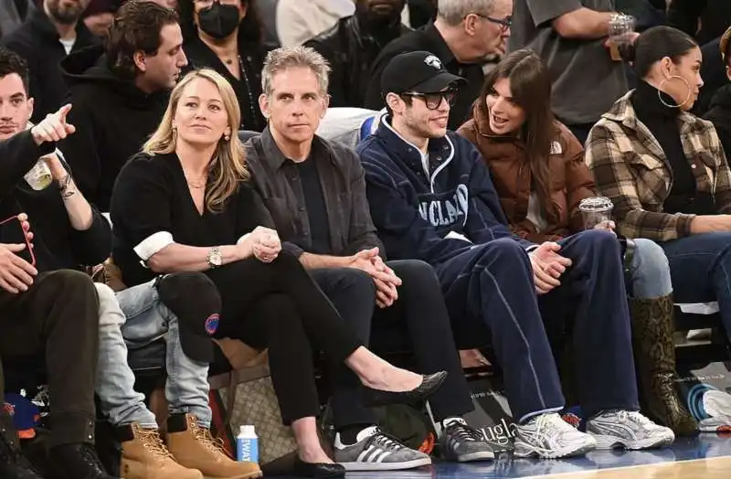 pete davidson e emily ratajkowski madison square garden11