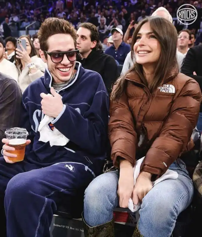 pete davidson e emily ratajkowski madison square garden18