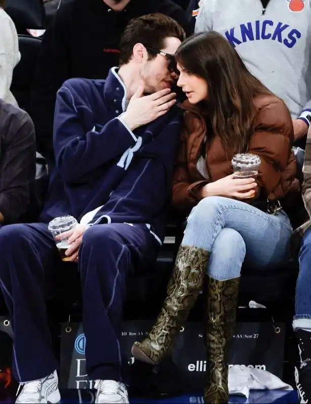 pete davidson e emily ratajkowski madison square garden2