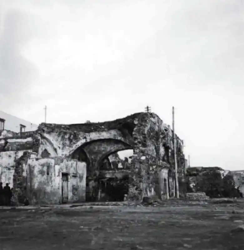 plinio de martiis   baracche nelle rovine , 1951 