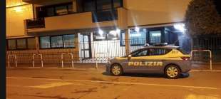 polizia davanti alla diamond import