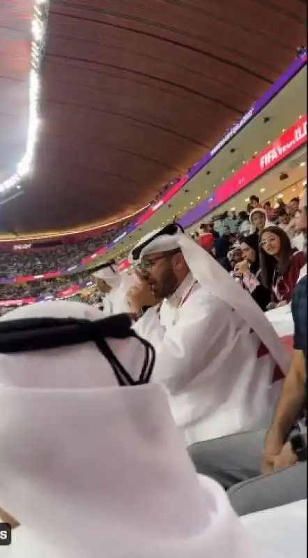 qatariota incazzato allo stadio 