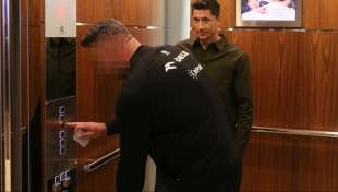 robert lewandowski e il bodyguard grucha