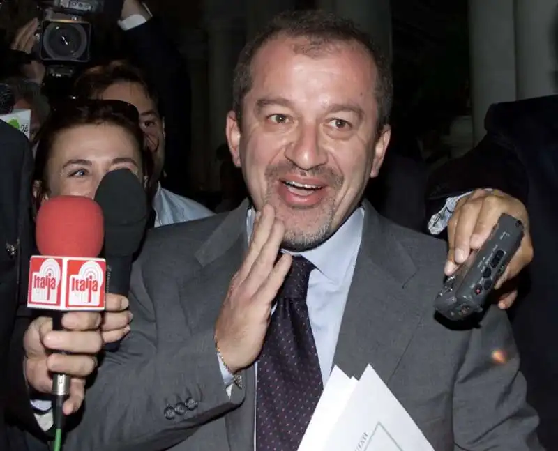 roberto maroni   2001 