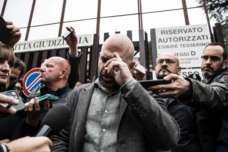 ROBERTO SAVIANO AL TRIBUNALE DI ROMA 