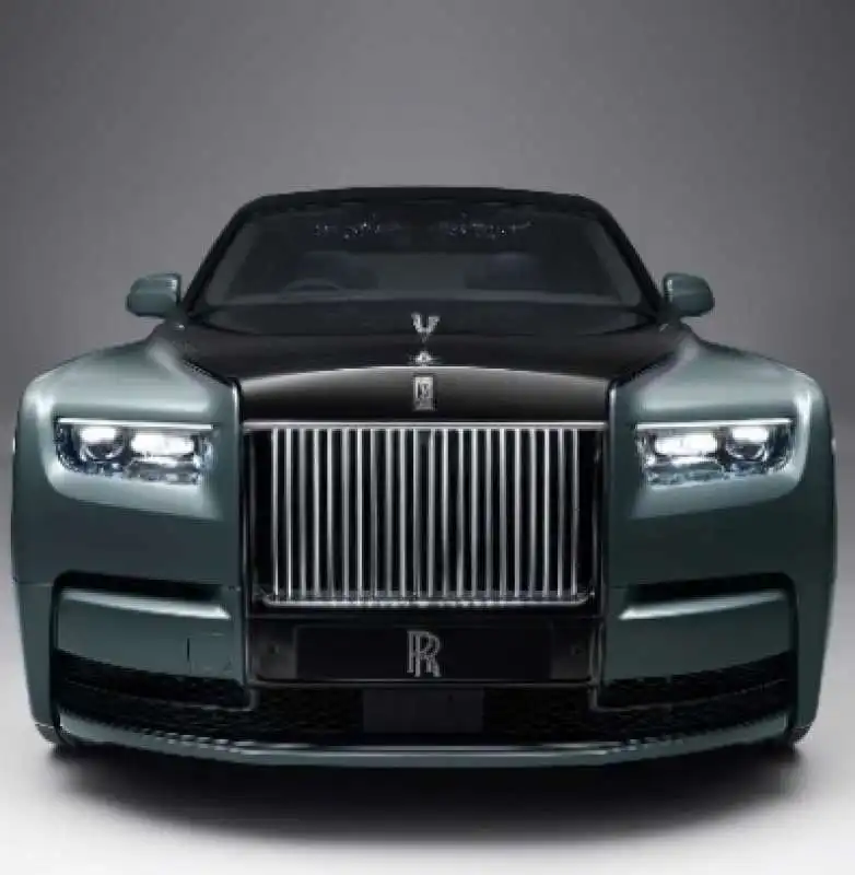 ROLLS ROYCE PHANTOM 