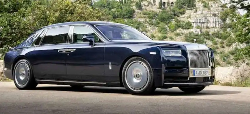 ROLLS ROYCE PHANTOM