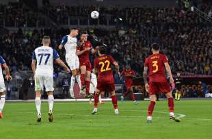 roma vs lazio mezzelani gmt221