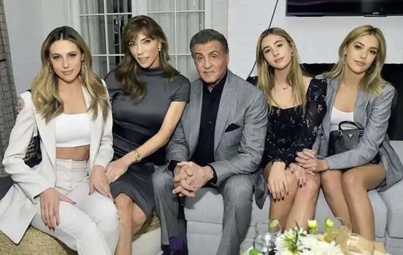 sylvester stallone con la moglie jennifer flavin e le figlie 