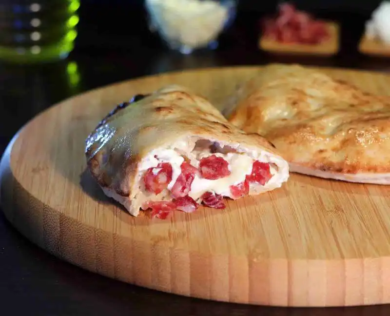 calzone napoletano 2