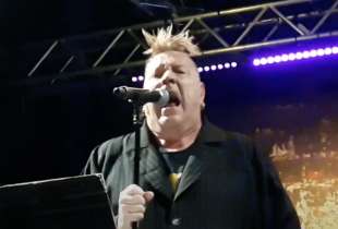 concerto di john lydon e i public image limited ai magazzini generali di milano 4