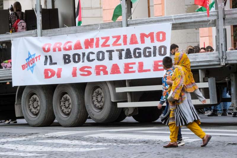 corteo pro palestina a roma 1