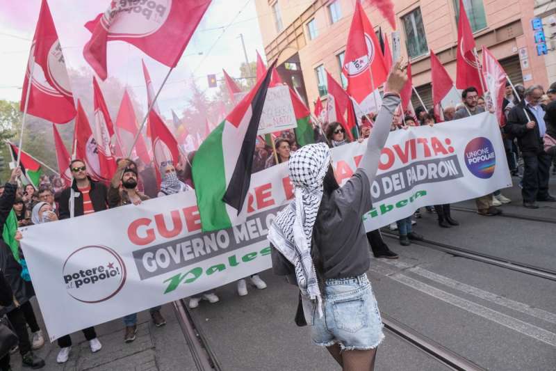 corteo pro palestina a roma 19