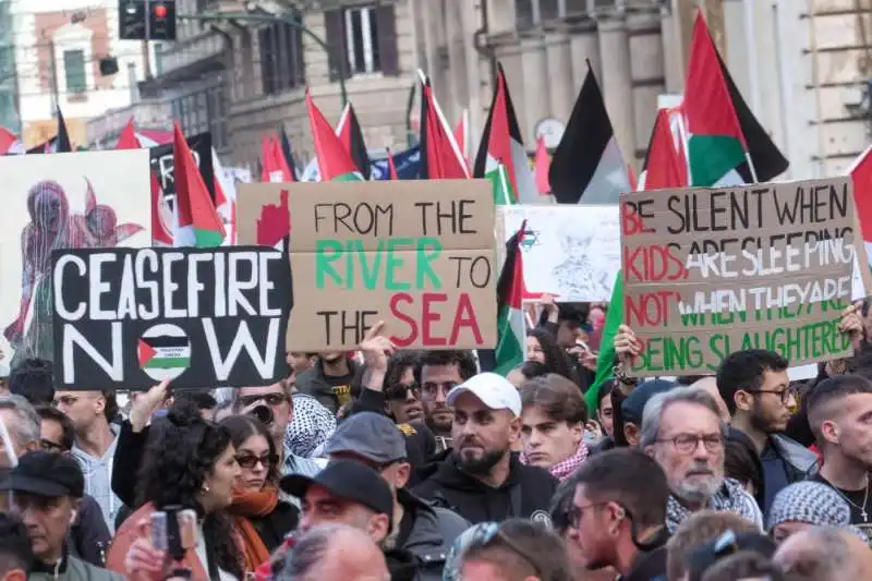 corteo pro palestina a roma   3