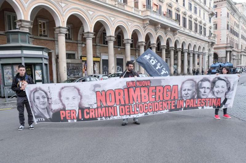 corteo pro palestina a roma 7