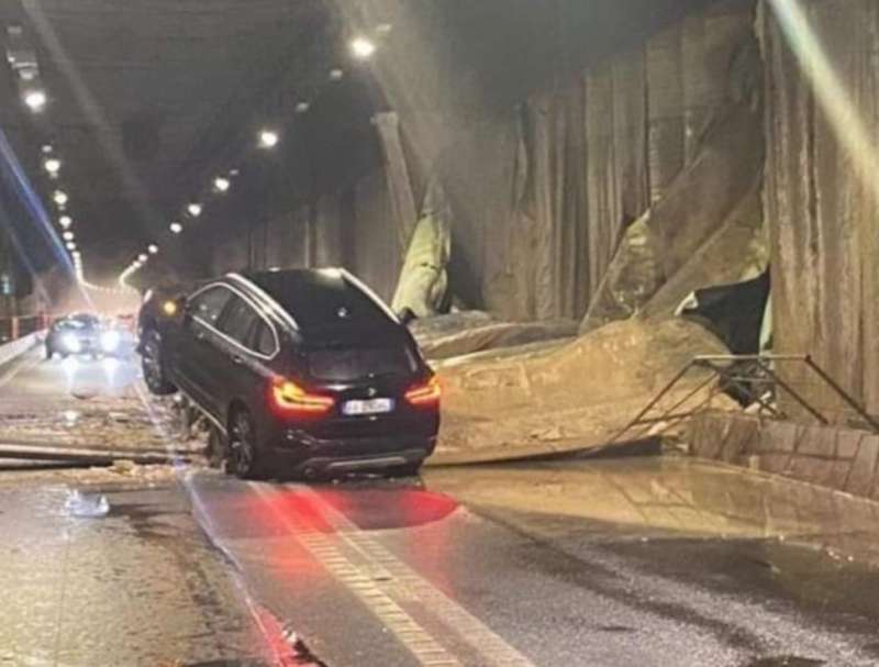 crolla parte della galleria san silvestro a pescara 1