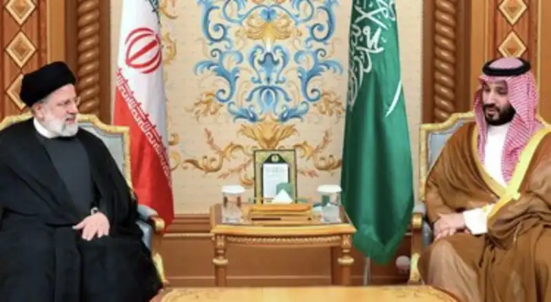 Ebrahim Raisi e Mohammed bin Salman