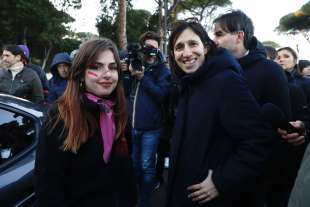 elly schlein alla manifestazione contro il patriarcato a roma