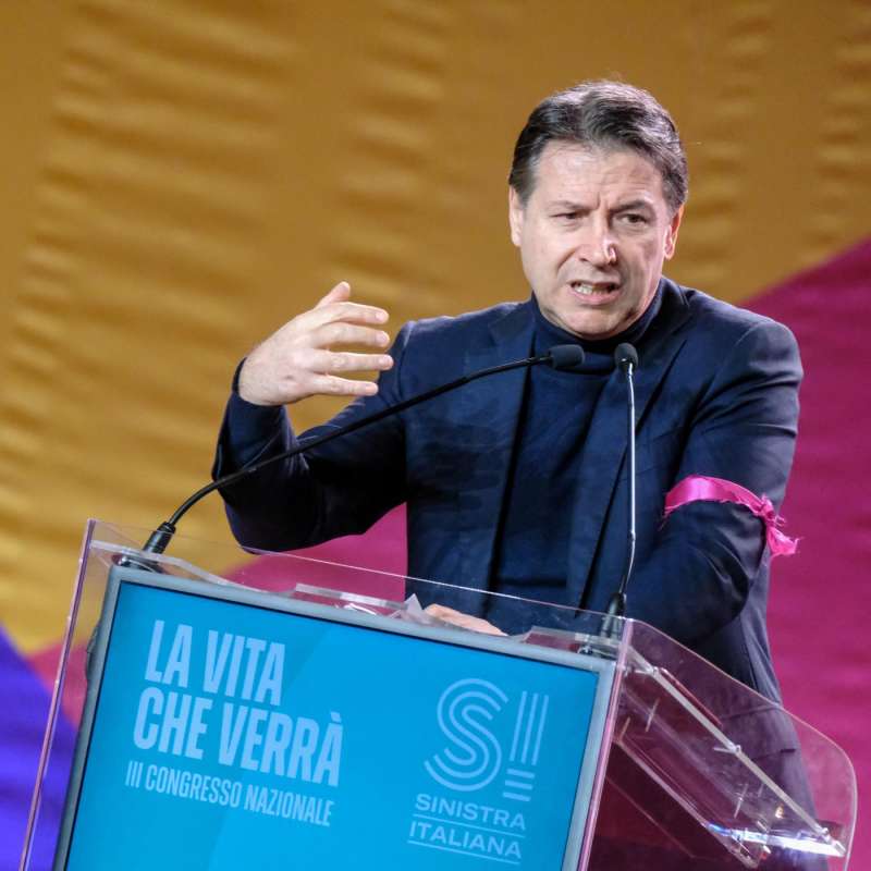 giuseppe conte al congresso di sinistra italiana 1 1