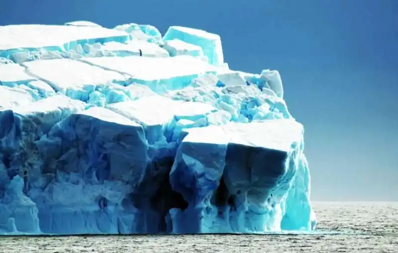 iceberg  2