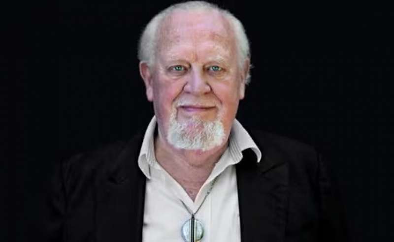 joss ackland 5