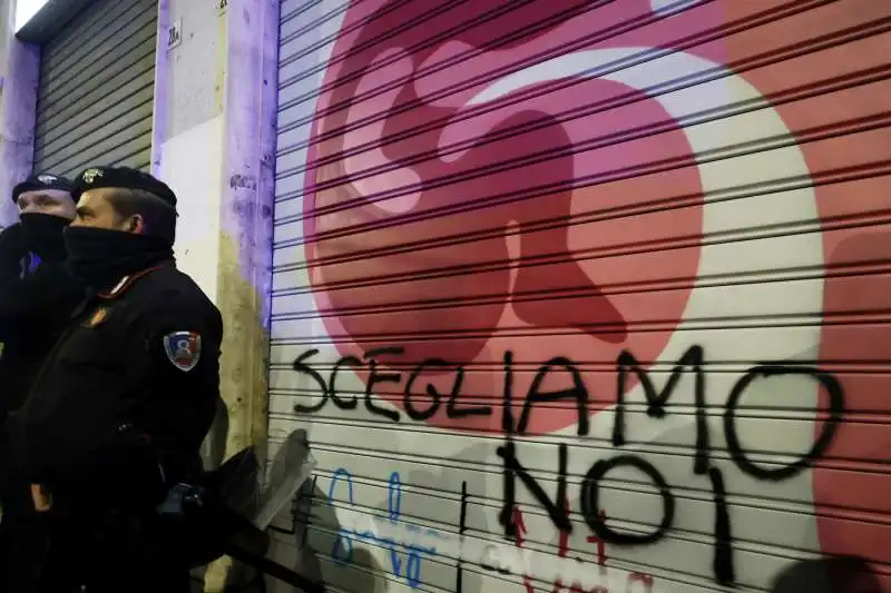 manifestazione contro la violenza sulle donne e il patriarcato a roma   1