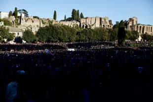 manifestazione contro la violenza sulle donne e il patriarcato a roma 11