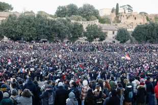 manifestazione contro la violenza sulle donne e il patriarcato a roma 13