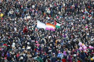 manifestazione contro la violenza sulle donne e il patriarcato a roma 16