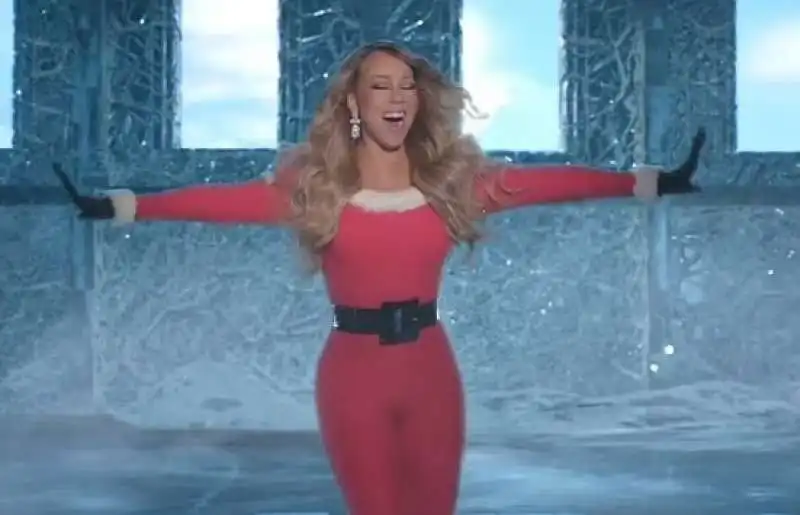 Mariah Carey - video per natale 2023 