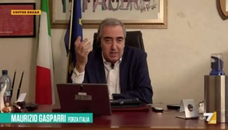 maurizio gasparri mostra in diretta tv la sua password 3