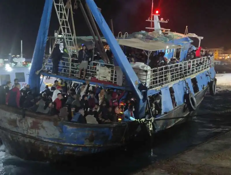 migranti soccorsi a lampedusa   6